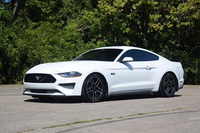 Photo of 2021 Oxford White Ford Mustang