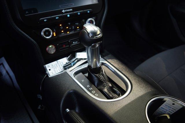 Photo of 2021 Oxford White Ford Mustang