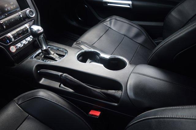 Photo of 2015 Ingot Silver Metallic Ford Mustang
