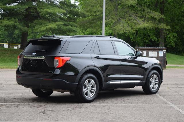 Photo of 2022 Agate Black Metallic Ford Explorer