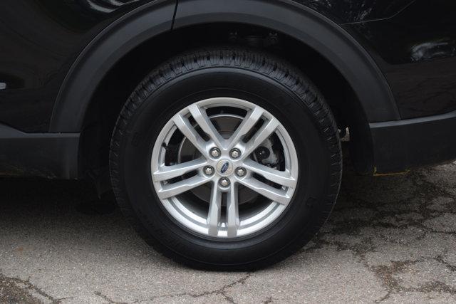 Photo of 2022 Agate Black Metallic Ford Explorer