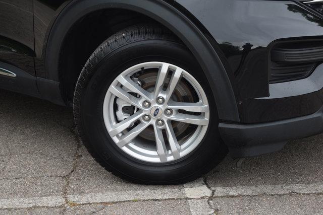Photo of 2022 Agate Black Metallic Ford Explorer