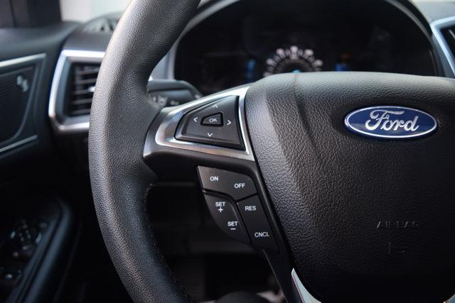 Photo of 2022 Carbonized Gray Metallic Ford Edge