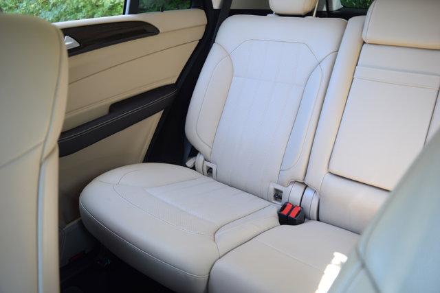 Photo of 2018 Lunar Blue Metallic Mercedes-Benz GLE 350