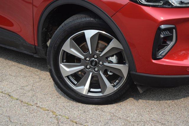 Photo of 2023 Rapid Red Metallic Tinted Clearcoat Ford Escape