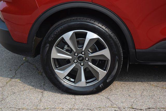 Photo of 2023 Rapid Red Metallic Tinted Clearcoat Ford Escape