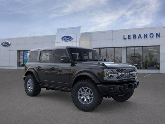 Photo of 2025 Shadow Black Ford Bronco