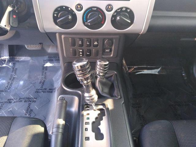 Photo of 2007 Voodoo Blue Toyota FJ Cruiser