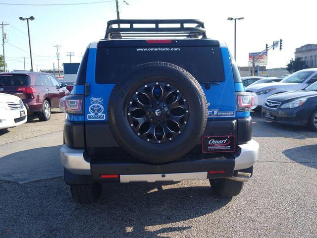 Photo of 2007 Voodoo Blue Toyota FJ Cruiser