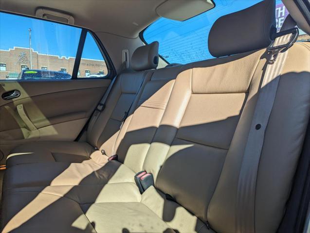 Photo of 2004 Gold Saab 9-5