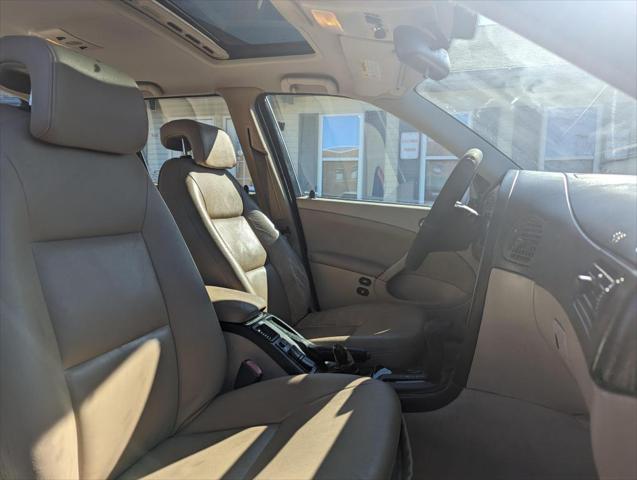 Photo of 2004 Gold Saab 9-5