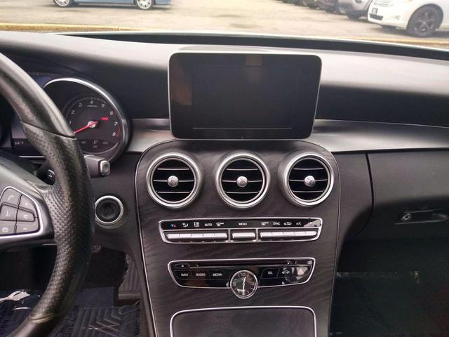 Photo of 2015 White Mercedes-Benz C-Class