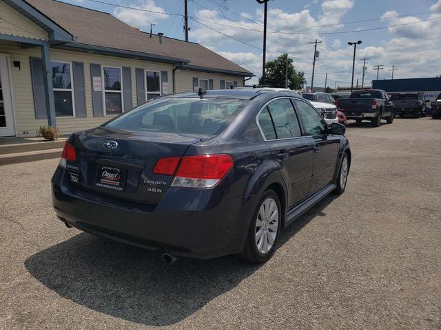 Photo of 2011 Graphite Gray Metallic Subaru Legacy