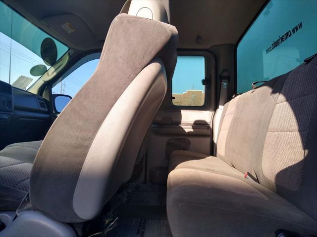 Photo of 2003 GRAY Ford F-250