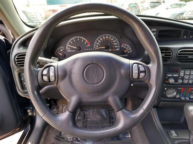 Photo of 2002 Blue Black Metallic Pontiac Grand Prix