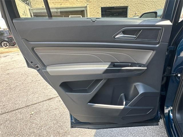 Photo of 2021 Tourmaline Blue Metallic Volkswagen Atlas