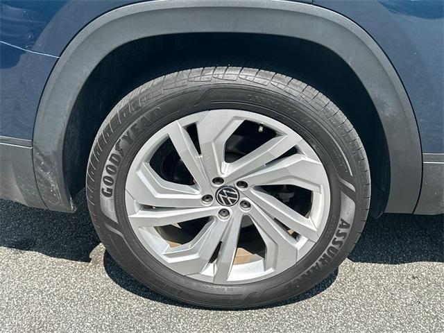 Photo of 2021 Tourmaline Blue Metallic Volkswagen Atlas