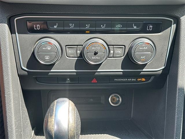 Photo of 2021 Tourmaline Blue Metallic Volkswagen Atlas