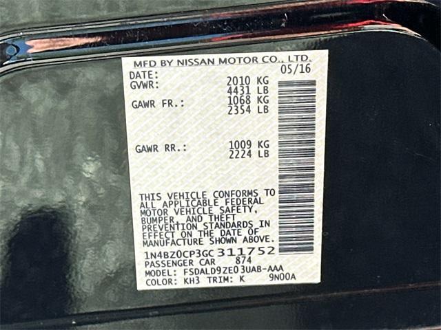 Photo of 2016 Black Nissan Leaf