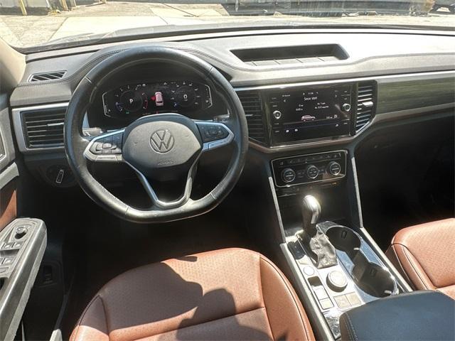 Photo of 2021 Pyrite Silver Metallic Volkswagen Atlas