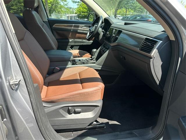 Photo of 2021 Pyrite Silver Metallic Volkswagen Atlas