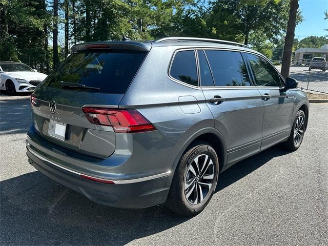 Photo of 2023 Platinum Gray Metallic Volkswagen Tiguan