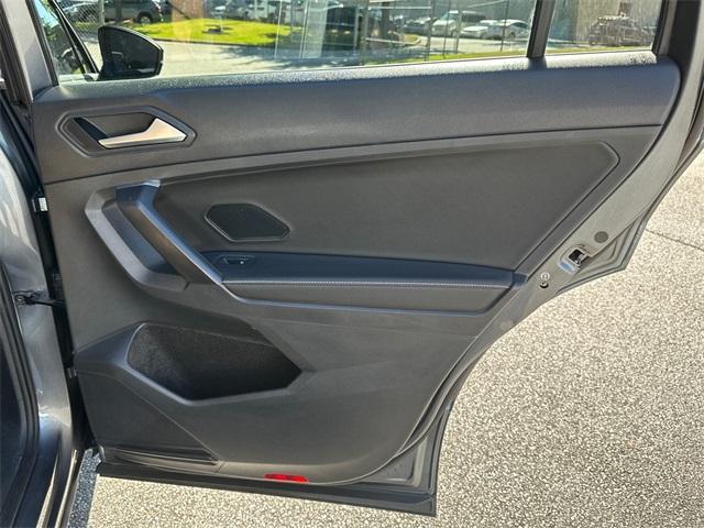 Photo of 2023 Platinum Gray Metallic Volkswagen Tiguan