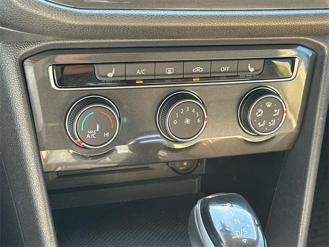 Photo of 2023 Platinum Gray Metallic Volkswagen Tiguan