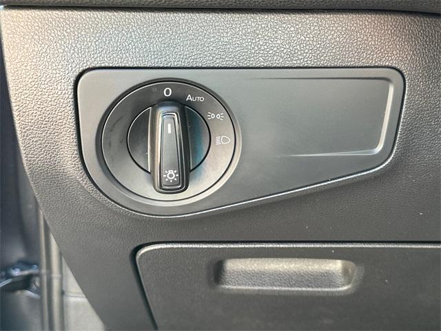 Photo of 2023 Platinum Gray Metallic Volkswagen Tiguan