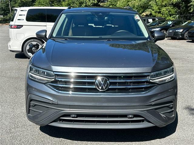 Photo of 2023 Platinum Gray Metallic Volkswagen Tiguan