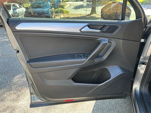 Photo of 2023 Platinum Gray Metallic Volkswagen Tiguan