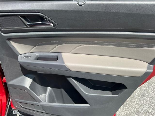 Photo of 2021 Aurora Red Metallic Volkswagen Atlas