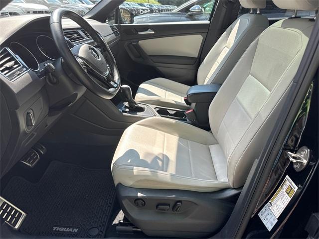 Photo of 2021 Deep Black Pearl Effect Volkswagen Tiguan