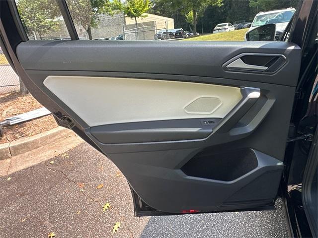 Photo of 2021 Deep Black Pearl Effect Volkswagen Tiguan