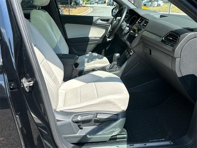 Photo of 2021 Deep Black Pearl Effect Volkswagen Tiguan