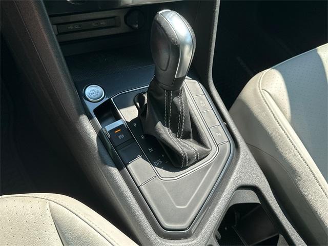 Photo of 2021 Deep Black Pearl Effect Volkswagen Tiguan