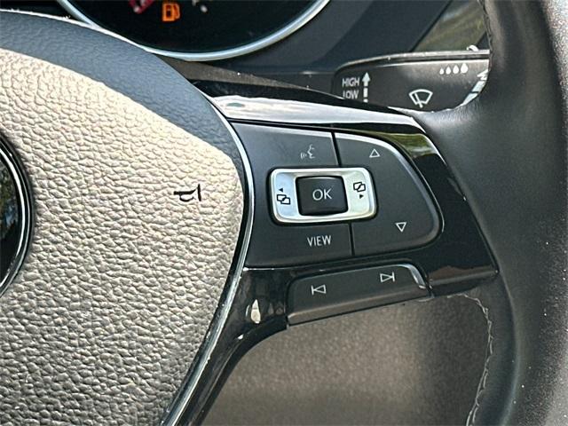 Photo of 2021 Deep Black Pearl Effect Volkswagen Tiguan