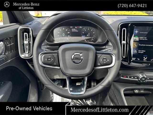 Photo of 2021 Fusion Red Metallic Volvo XC40