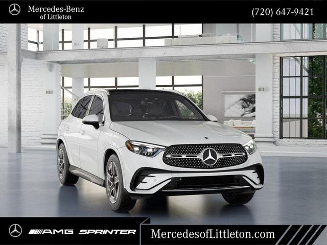 Photo of 2025 MANUFAKTUR Moonlight White Metallic Mercedes-Benz GLC 350e