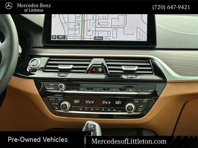 Photo of 2022 Mineral White Metallic BMW 530e