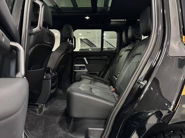 Photo of 2022 Santorini Black Metallic Land Rover Defender