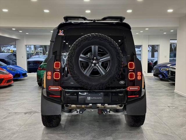 Photo of 2022 Santorini Black Metallic Land Rover Defender