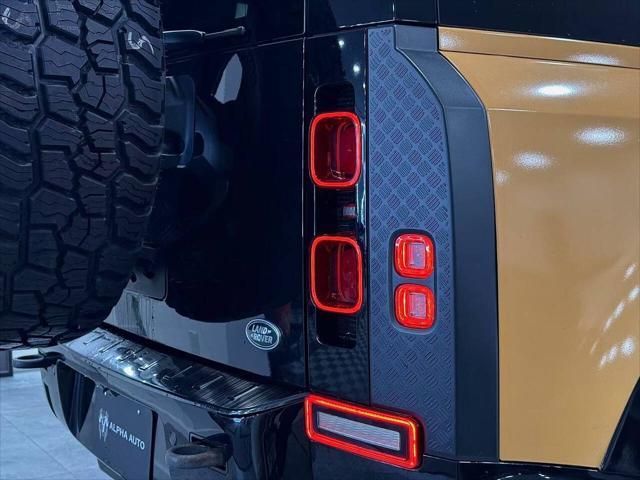 Photo of 2022 Santorini Black Metallic Land Rover Defender