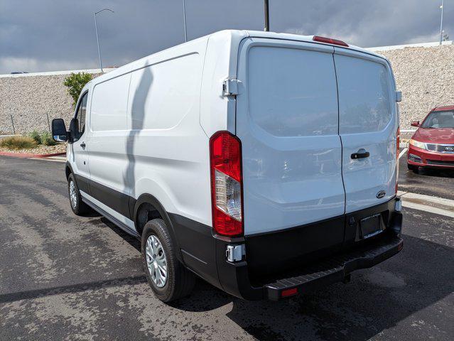 Photo of 2019 Oxford White Ford Transit-250
