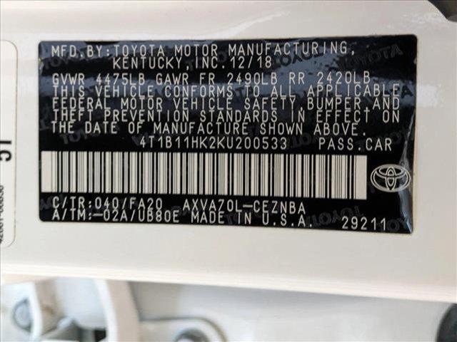 Photo of 2019 Super White Toyota Camry
