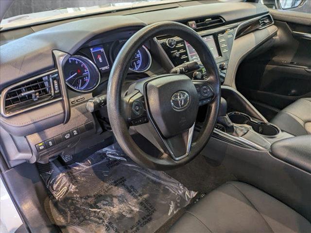 Photo of 2019 Super White Toyota Camry