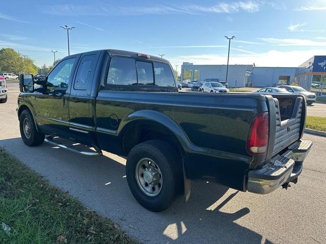 Photo of 2000 Black Clearcoat Ford F-250
