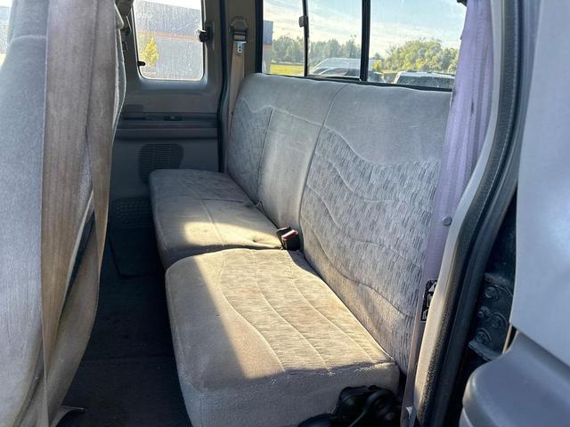 Photo of 2000 Black Clearcoat Ford F-250