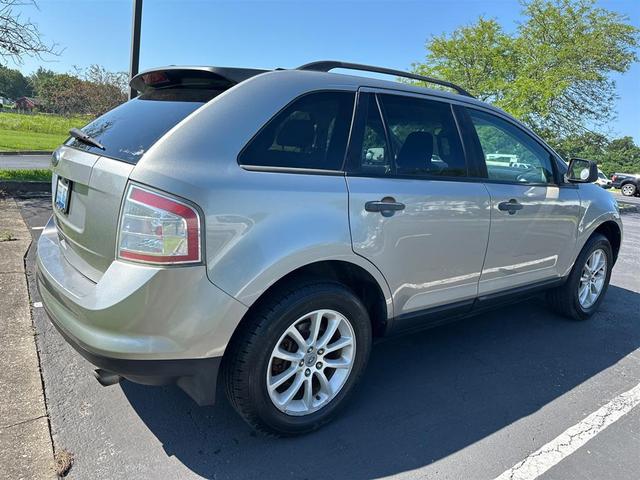 Photo of 2008 Vapor Silver Metallic Ford Edge