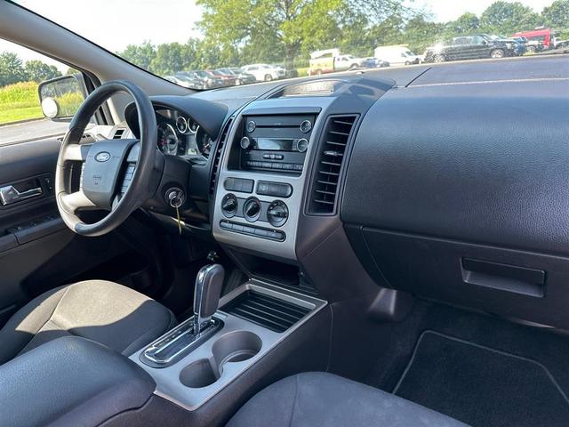 Photo of 2008 Vapor Silver Metallic Ford Edge